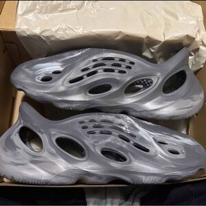 Yeezy Gray Marbled Foam Runners size 11 worn once